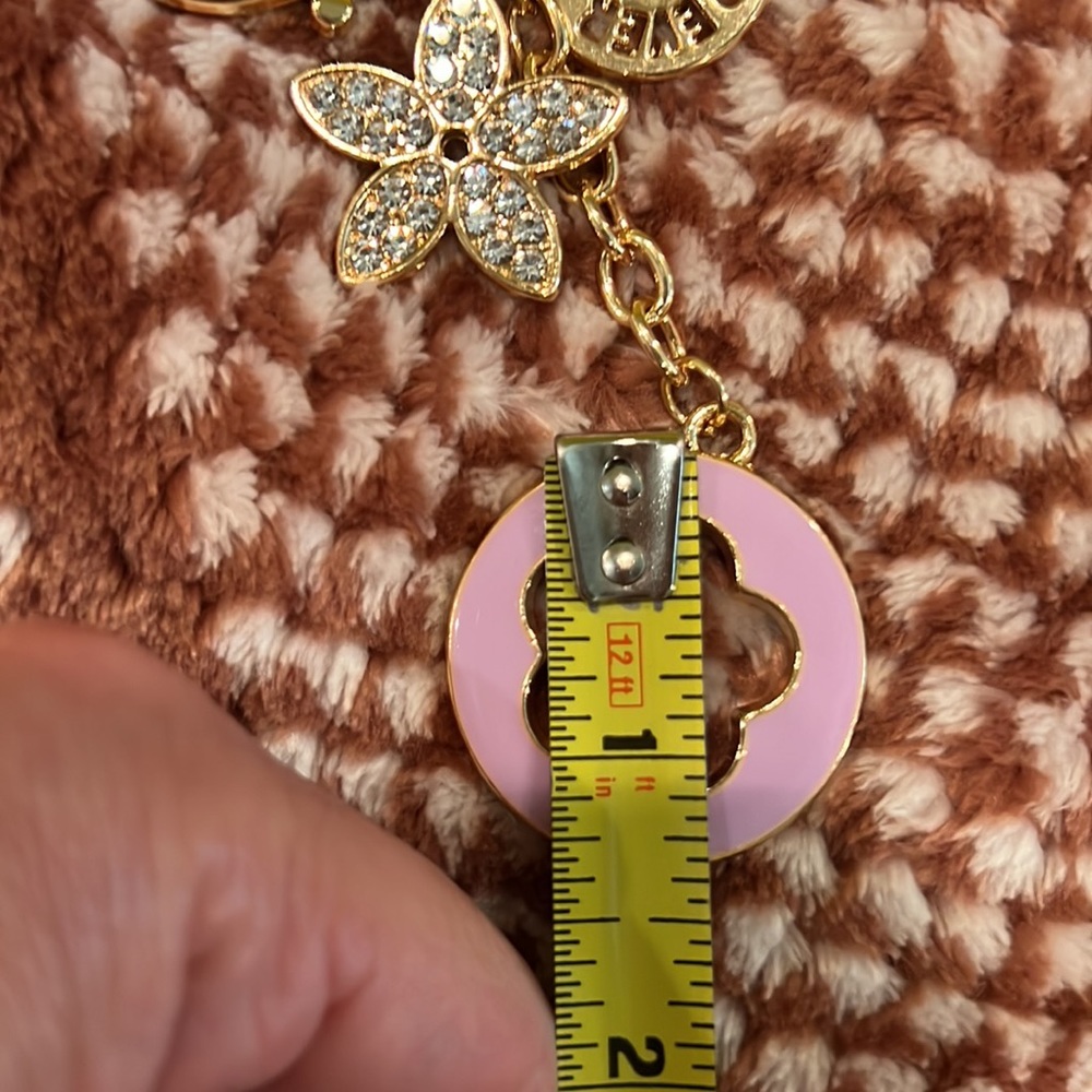 Unbranded Keychain Gold Hardware Lavender Three Charm & Hook W Key Holder Chain - Picture 12 of 16